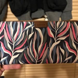 Fossil wallet